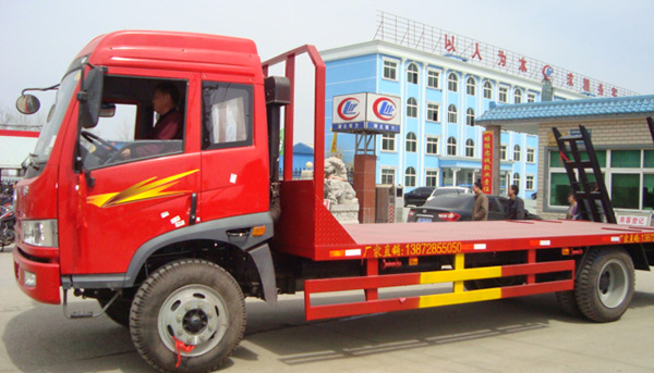 湖北程力集團平板運輸車的保養(yǎng)與介紹