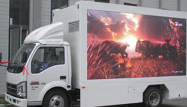 led廣告車方向盤轉向沉重時候需要去保養了哦