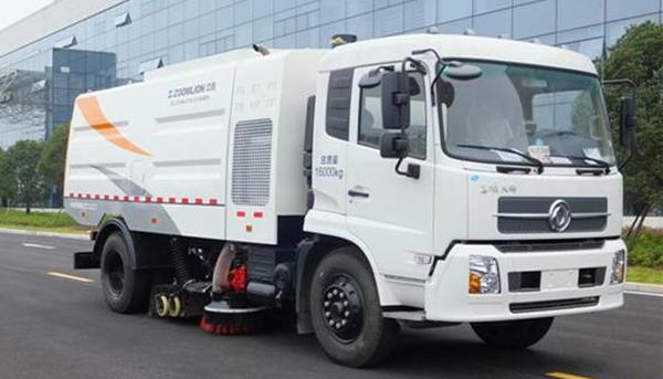 湖北程力掃路車頻繁需要修理,記得關(guān)懷一下你的愛車